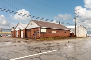 2600 Duss Ave, Ambridge PA - Warehouse