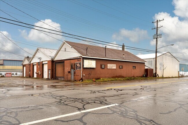 More details for Duss Ave Warehouses – for Sale, Ambridge, PA