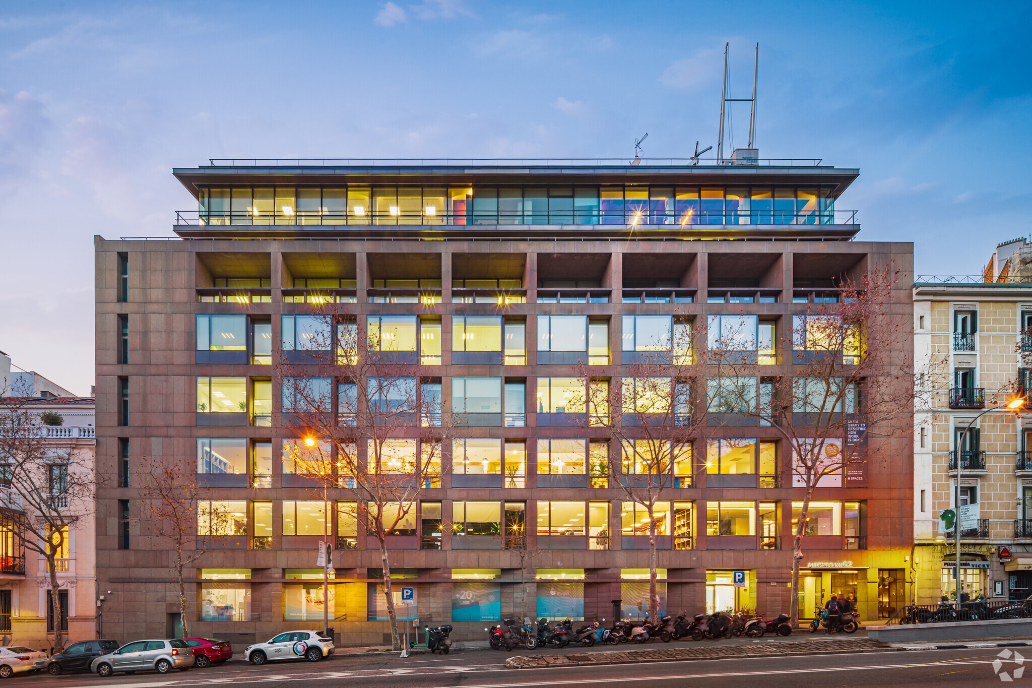 Calle de Alfonso XII, 62, Madrid, Madrid for lease Primary Photo- Image 1 of 7