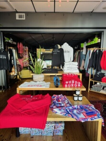 100-106 State St, Newburgh, IN à louer - Photo du bâtiment - Image 2 de 11