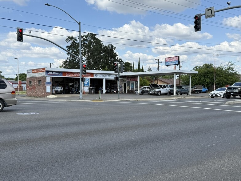 4701 Fruitridge Rd, Sacramento, CA for sale - Building Photo - Image 1 of 4