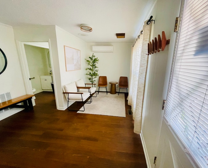 1703 Grove St, Columbia, TN for lease - Building Photo - Image 2 of 6