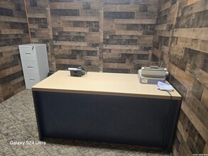 3815 W Commerce St, San Antonio, TX for lease Interior Photo- Image 2 of 3