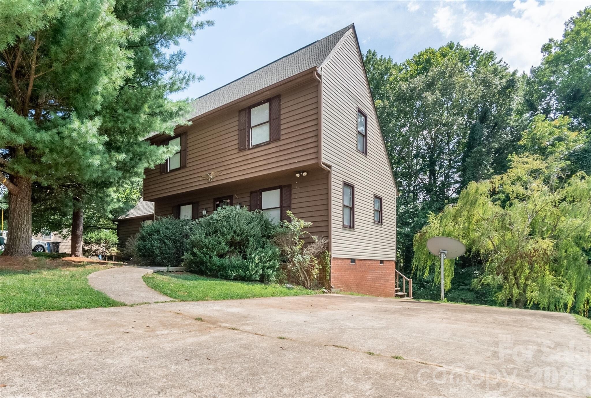 405 Holland Cir, Statesville, NC à vendre Photo principale- Image 1 de 2