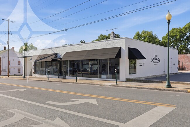 Plus de détails pour 419 W King St, Martinsburg, WV - Commerce de détail à vendre