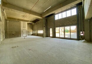 High St, Dunstable for lease Interior Photo- Image 1 of 2