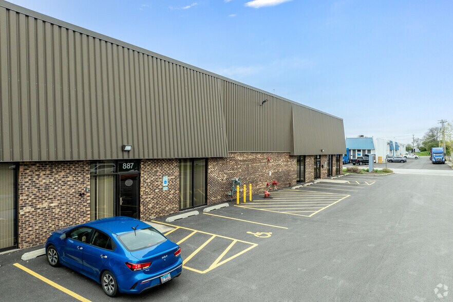 887-895 Sivert Dr, Wood Dale, IL à louer - Photo du bâtiment - Image 3 de 5