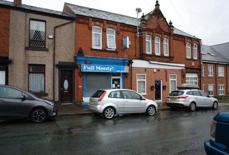 56 Turner Ln, Ashton Under Lyne for sale Primary Photo- Image 1 of 2