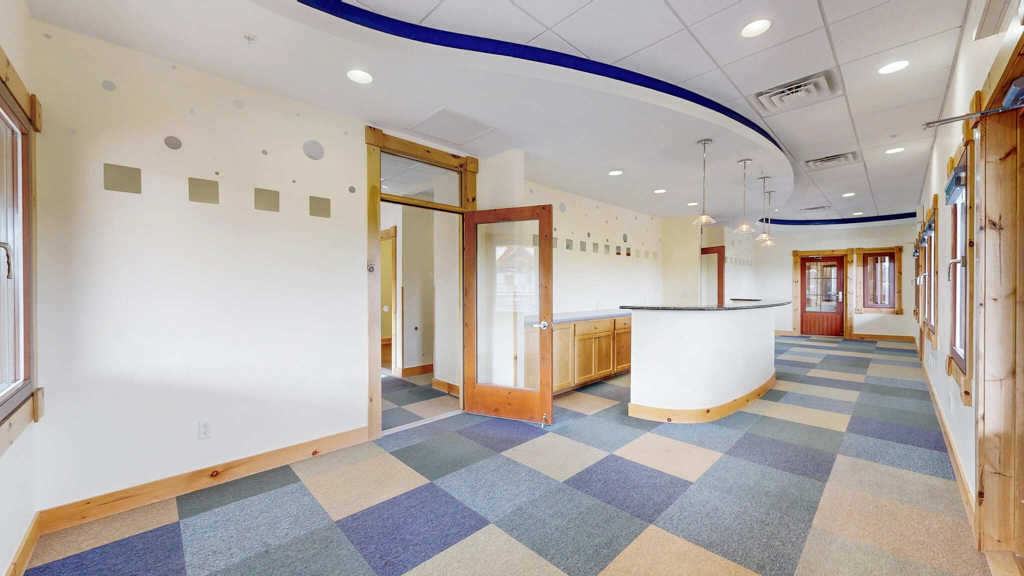 31955 Castle Ct, Evergreen, CO for lease Interior Photo- Image 1 of 27