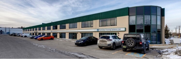 3950 12th St NE, Calgary, AB for lease - Building Photo - Image 2 of 5
