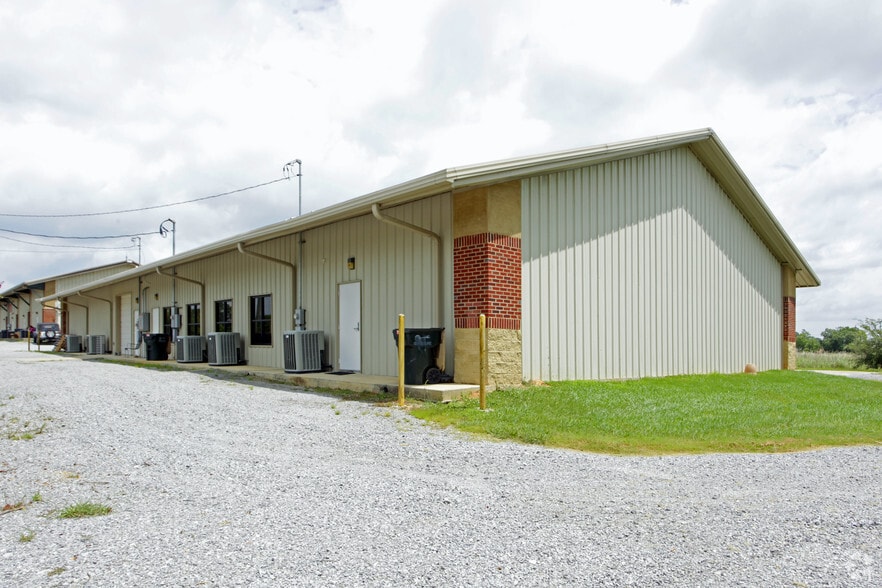 931-937 Us-80 Hwy, Demopolis, AL for lease - Building Photo - Image 2 of 2