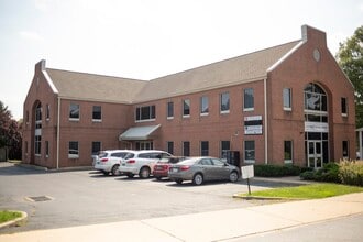 312 W State St, Kennett Square, PA à louer Photo du bâtiment- Image 1 de 6