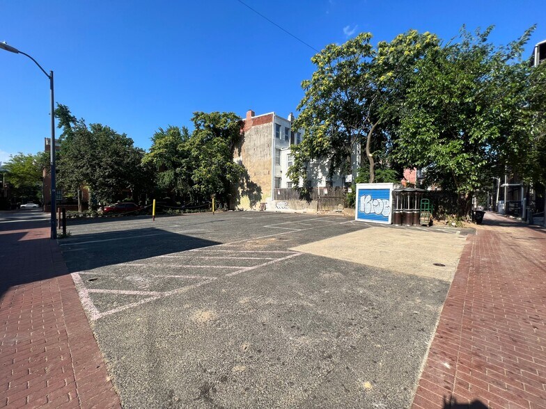 1626-1630 14th St NW, Washington, DC à louer - Photo du bâtiment - Image 3 de 12