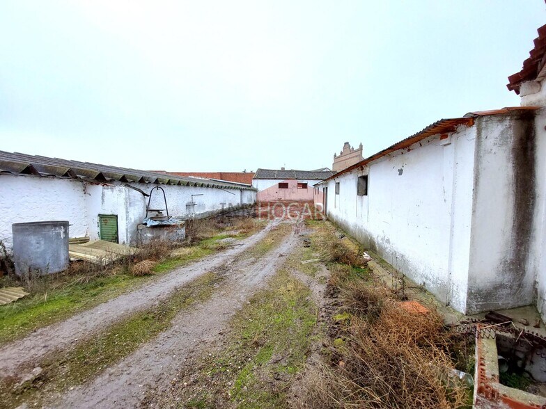 Industriel dans Adanero, Ávila à vendre - Photo du bâtiment - Image 3 de 27