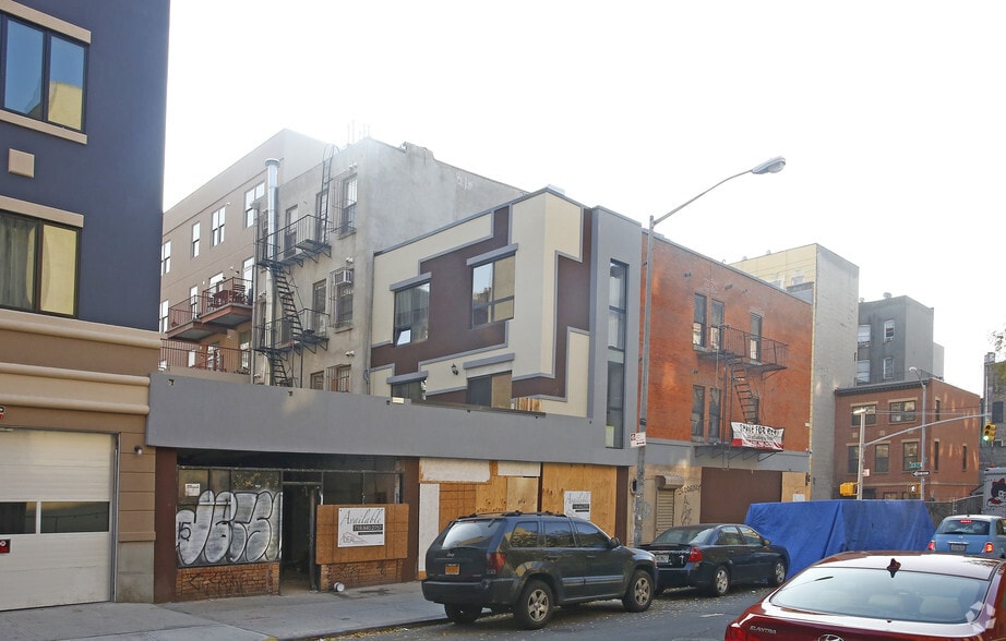 324 Hooper St, Brooklyn, NY for lease - Building Photo - Image 2 of 27