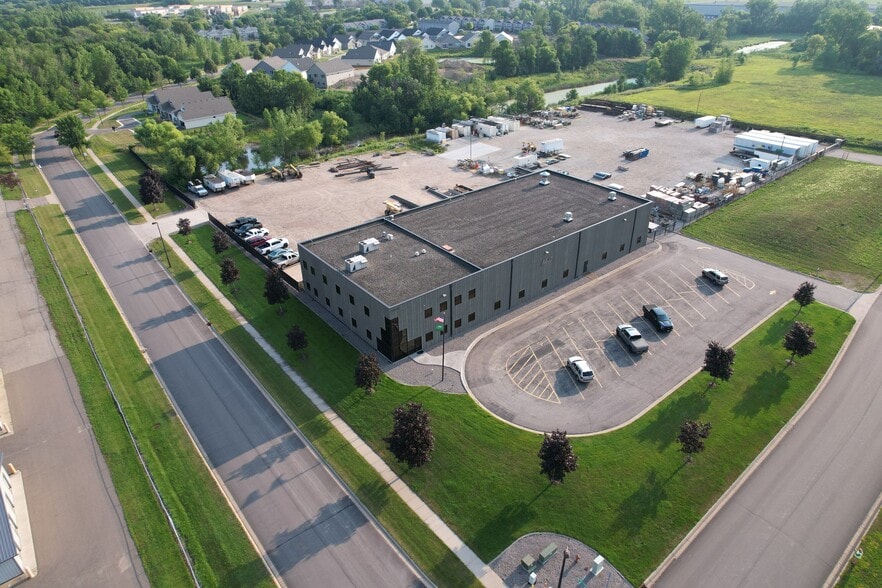 7900 69th Ave, Rockford, MN for sale - Building Photo - Image 2 of 8