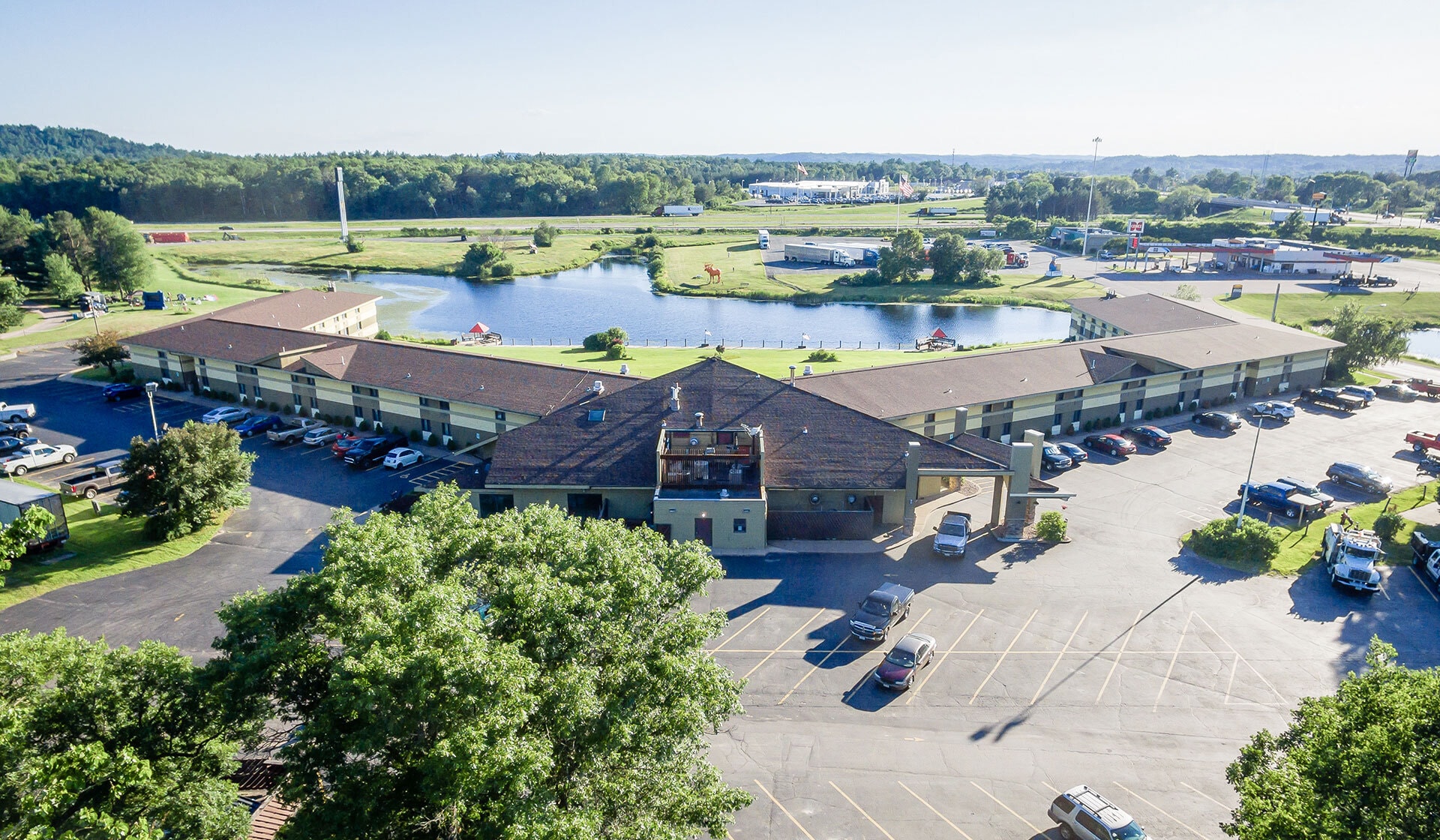 600 Oasis Rd, Black River Falls, WI for sale Primary Photo- Image 1 of 18