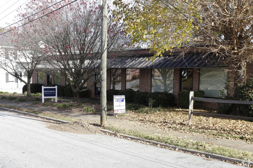 153-157 Hall St, Spartanburg, SC for lease - Building Photo - Image 2 of 4