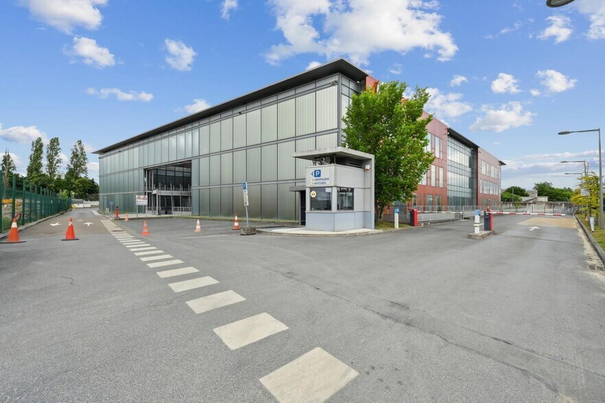 Flex dans Vélizy-Villacoublay à louer - Photo du bâtiment - Image 2 de 18