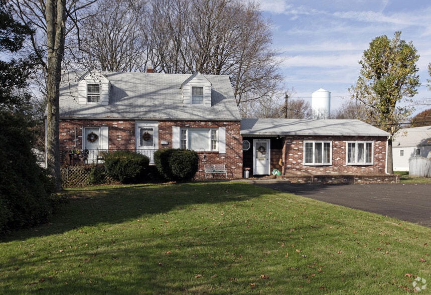 242 W Trenton Ave, Morrisville, PA for sale - Building Photo - Image 2 of 2