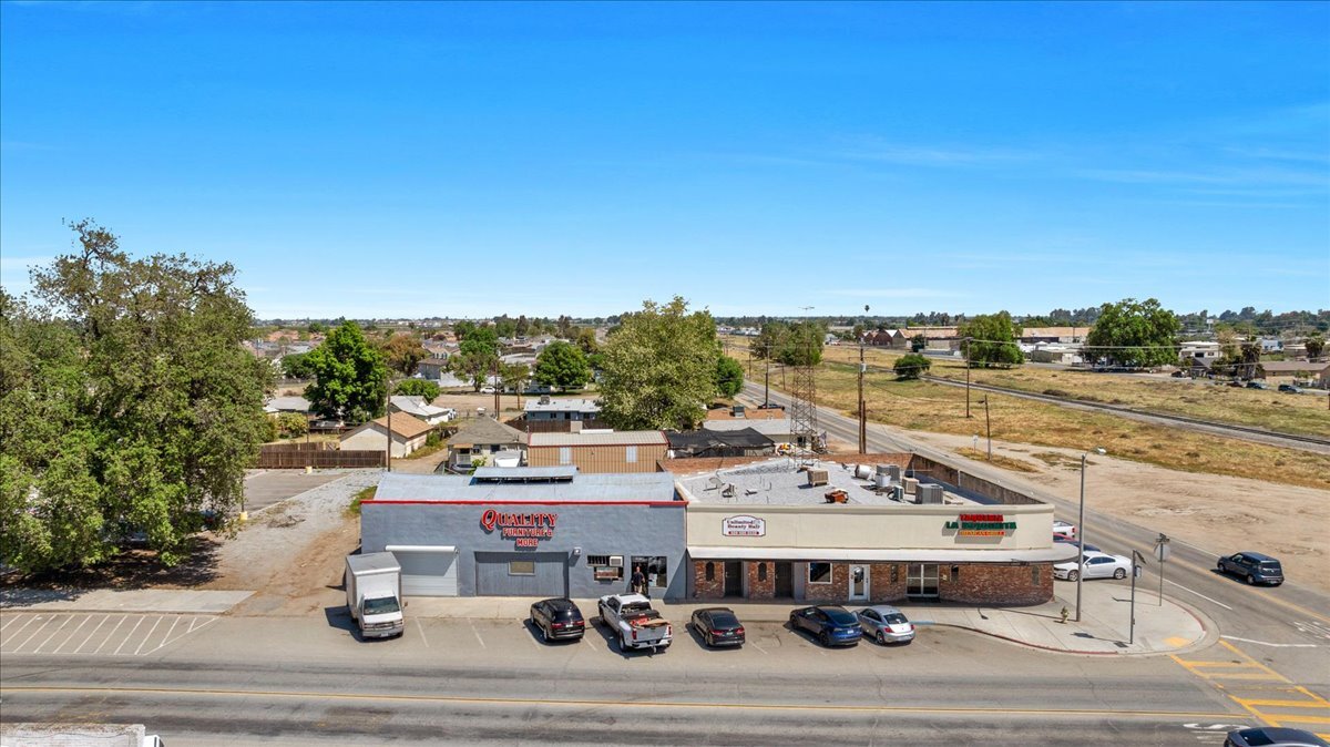 10889 14th ave, Hanford, CA for lease Primary Photo- Image 1 of 14