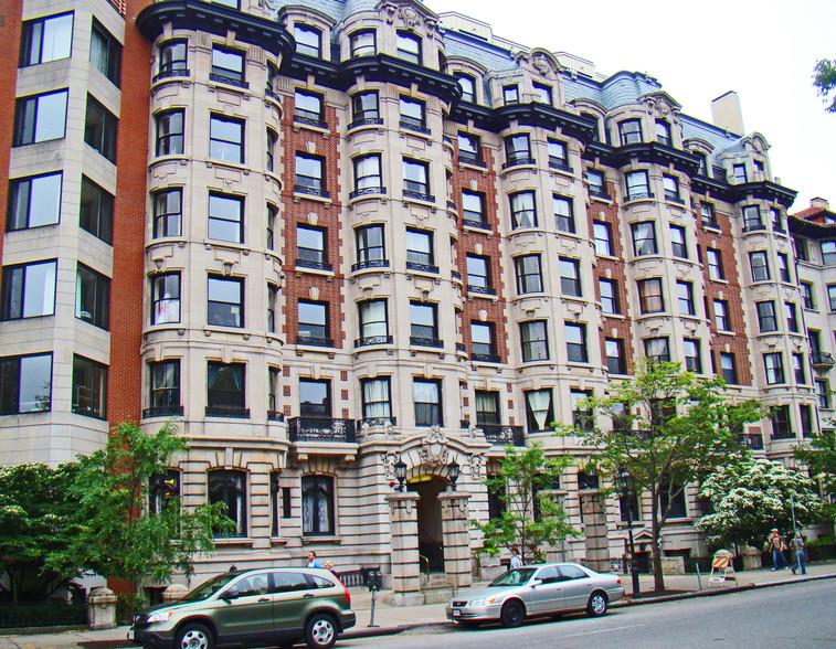 390 Commonwealth Ave, Boston, MA à vendre - Photo principale - Image 1 de 1