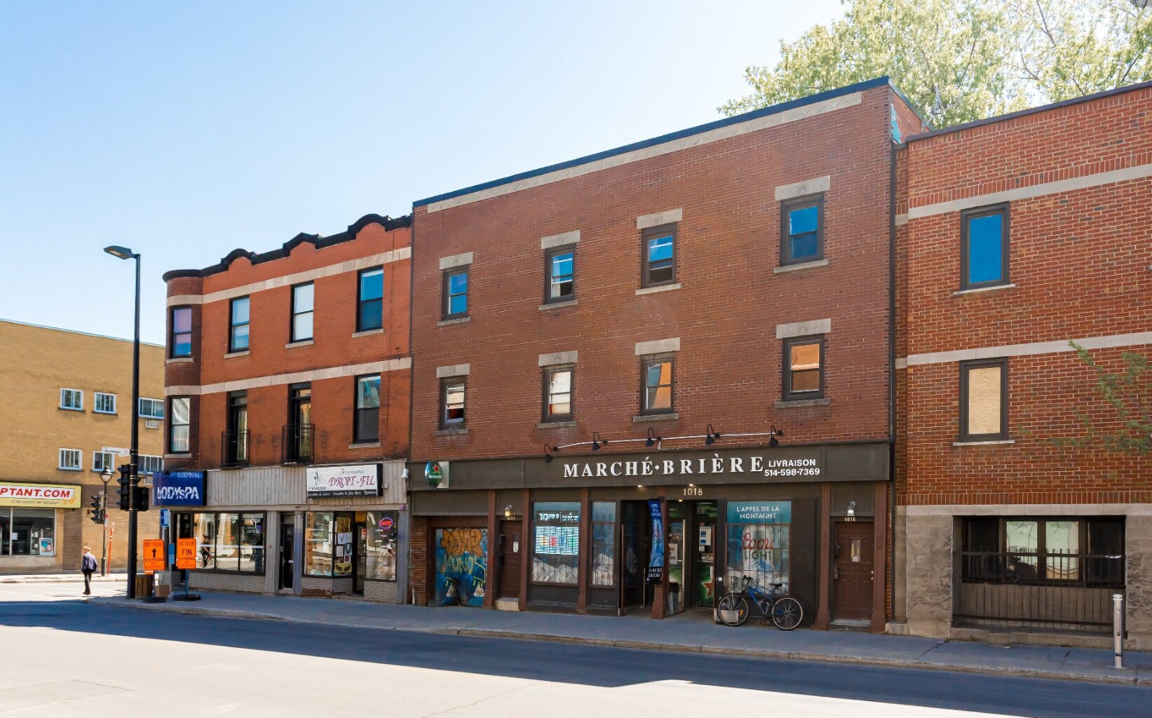 2035 Rue Atateken, Montréal, QC for sale Building Photo- Image 1 of 1