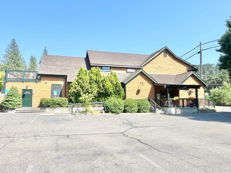 2021 Smith Flat Rd, Placerville, CA for sale - Building Photo - Image 2 of 36