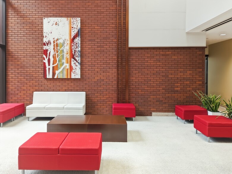 39899 Balentine Dr, Newark, CA for lease - Interior Photo - Image 2 of 17