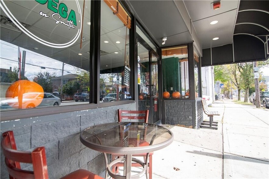 371-373 Smith St, Providence, RI for sale - Building Photo - Image 2 of 31