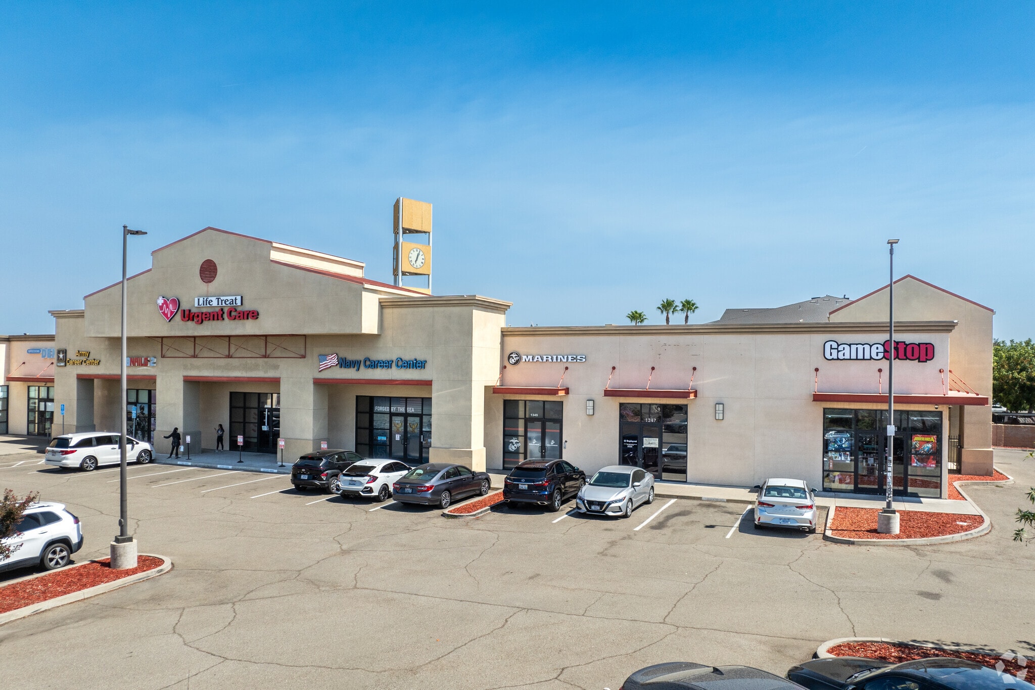 1321-1349 Historical Plaza Way, Manteca, CA for lease Primary Photo- Image 1 of 4