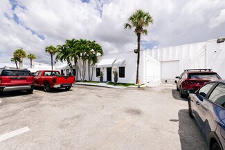 Plus de détails pour 8351-8391 NW 64th St, Miami, FL - Industriel à louer