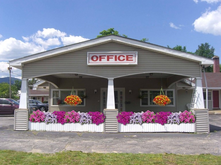 324 Main St, Gorham, NH for sale Building Photo- Image 1 of 1