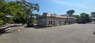 Plus de détails pour 6105-6111 W Grand River Rd, Brighton, MI - Commerce de détail à vendre
