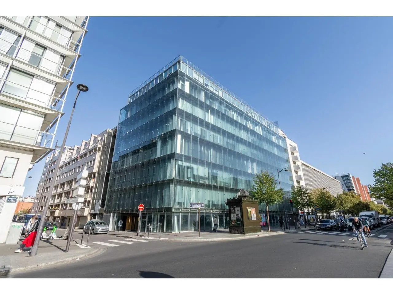 2-8 Rue Gaston Rébuffat, Paris for lease Building Photo- Image 1 of 16