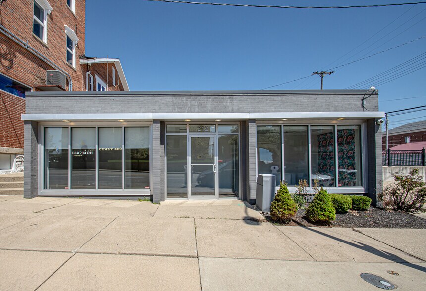 212 E Court St, Sidney, OH à vendre - Photo du bâtiment - Image 1 de 22