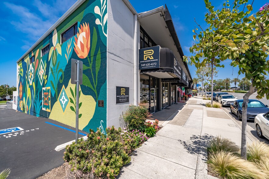 2515 E Coast Hwy, Corona Del Mar, CA for sale - Building Photo - Image 2 of 33