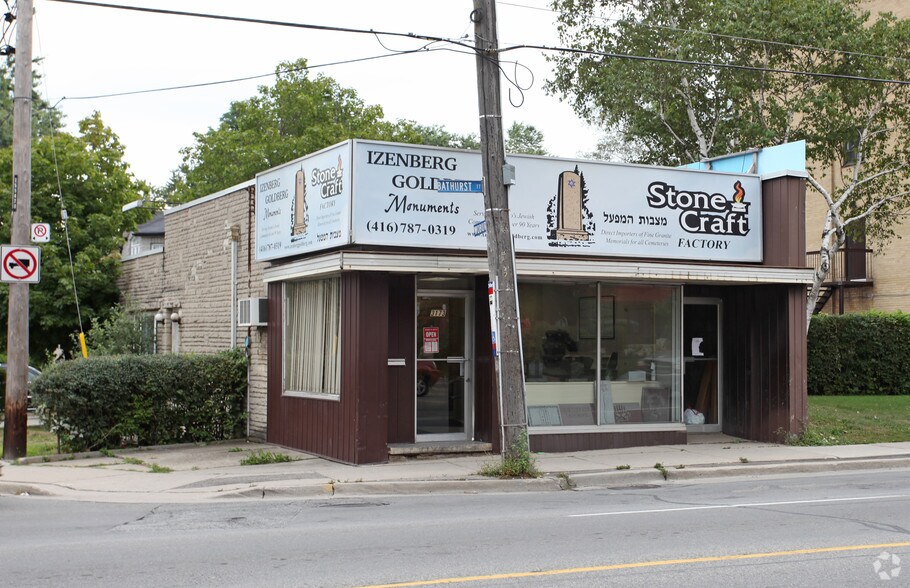 3173 Bathurst St, Toronto, ON à louer - Photo du bâtiment - Image 2 de 2