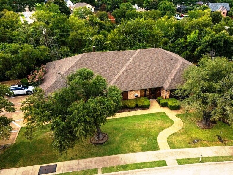 Prairie Creek Office Suites portfolio of 3 properties for sale on LoopNet.ca - Building Photo - Image 3 of 14