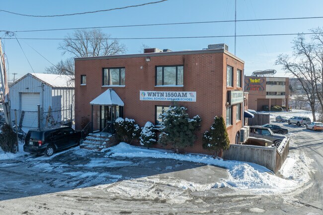 Plus de détails pour 85 Franklin St, Needham, MA - Bureau à louer