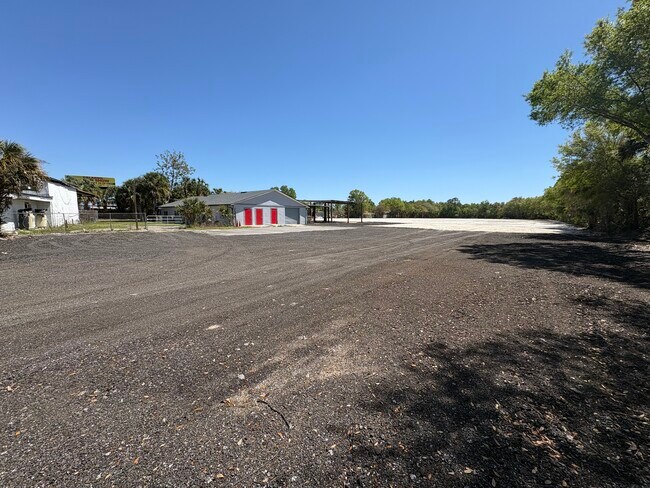 Plus de détails pour 18252 E Colonial Dr, Orlando, FL - Local d'activités, Industriel à louer