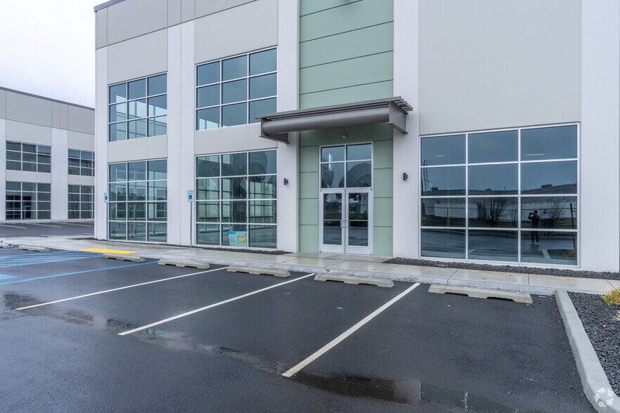 10015 W Hallett Rd, Spokane, WA for sale - Building Photo - Image 2 of 5