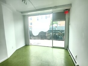 557 Lorimer St, Brooklyn, NY for lease Interior Photo- Image 2 of 3