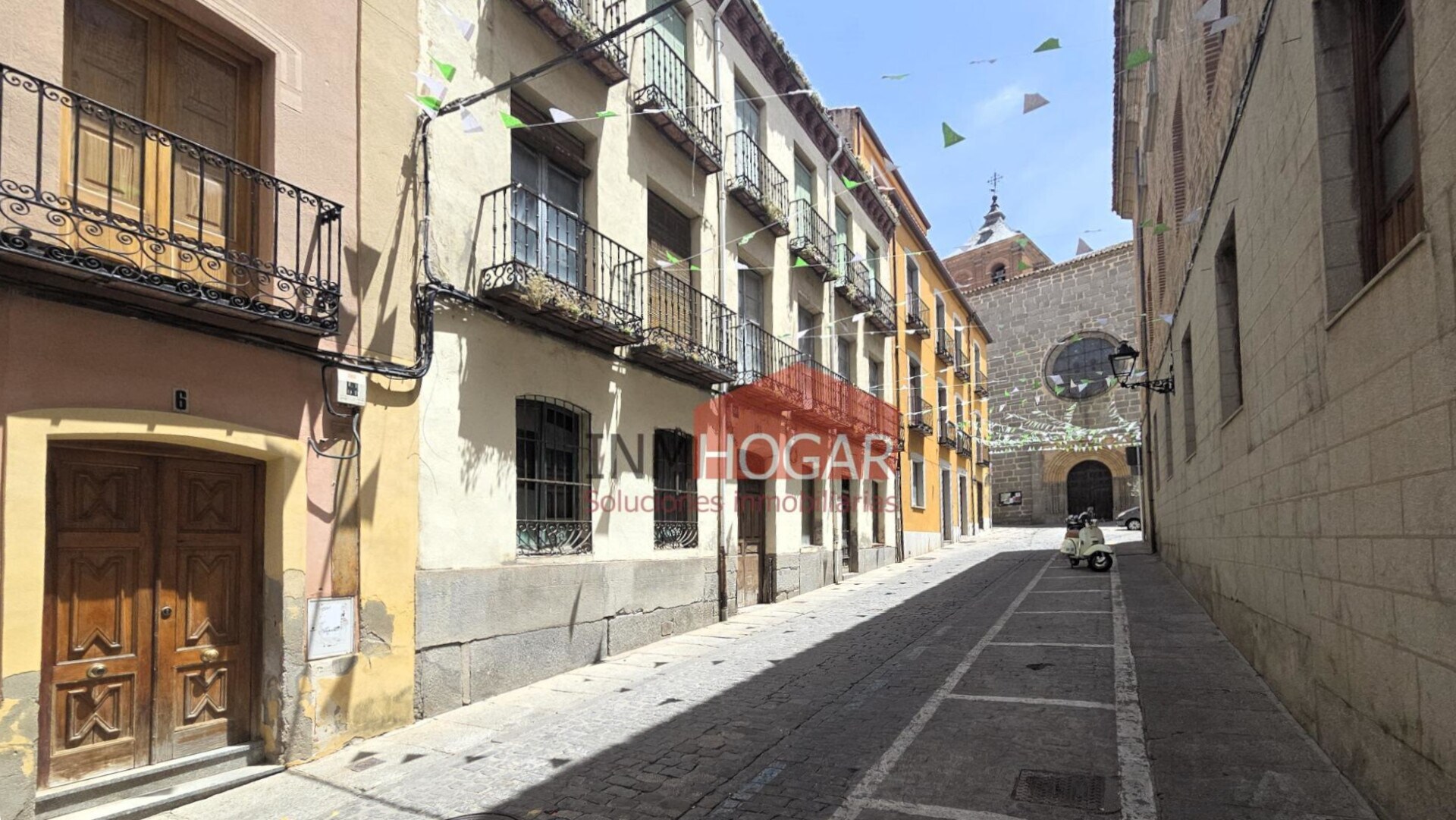 Immeuble residentiel dans Ávila, Ávila à vendre Photo du bâtiment- Image 1 de 8