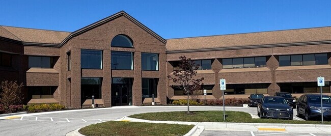 More details for 8989 N Port Washington Rd, Bayside, WI - Office for Lease