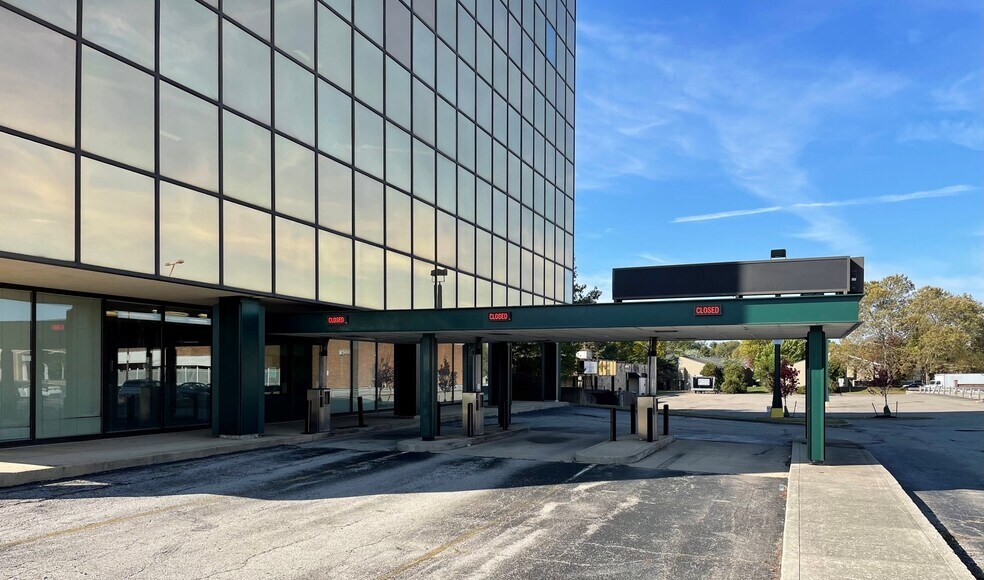 6100 Channingway Blvd, Columbus, OH à louer - Photo du bâtiment - Image 2 de 11