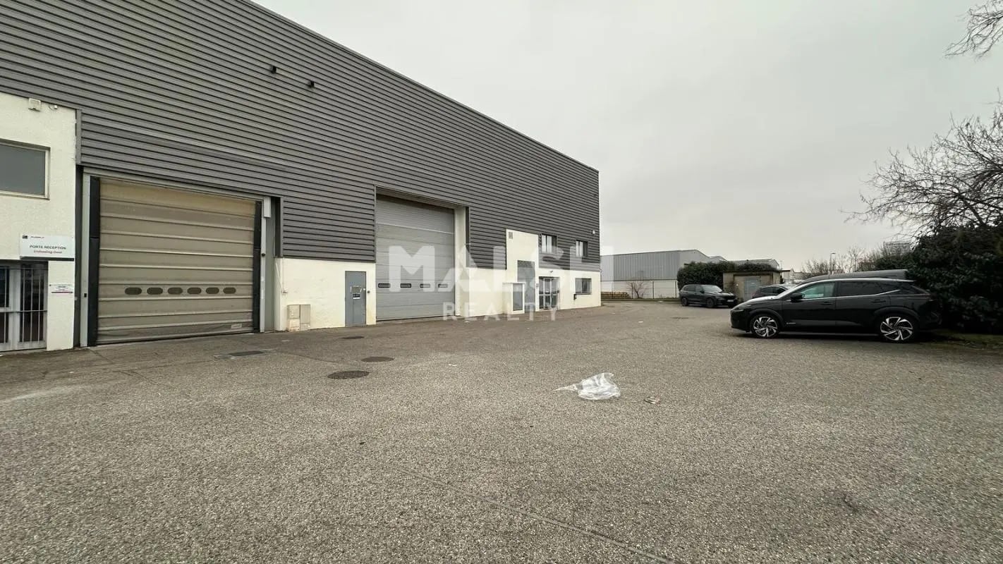 Office in Chassieu for lease Building Photo- Image 1 of 13