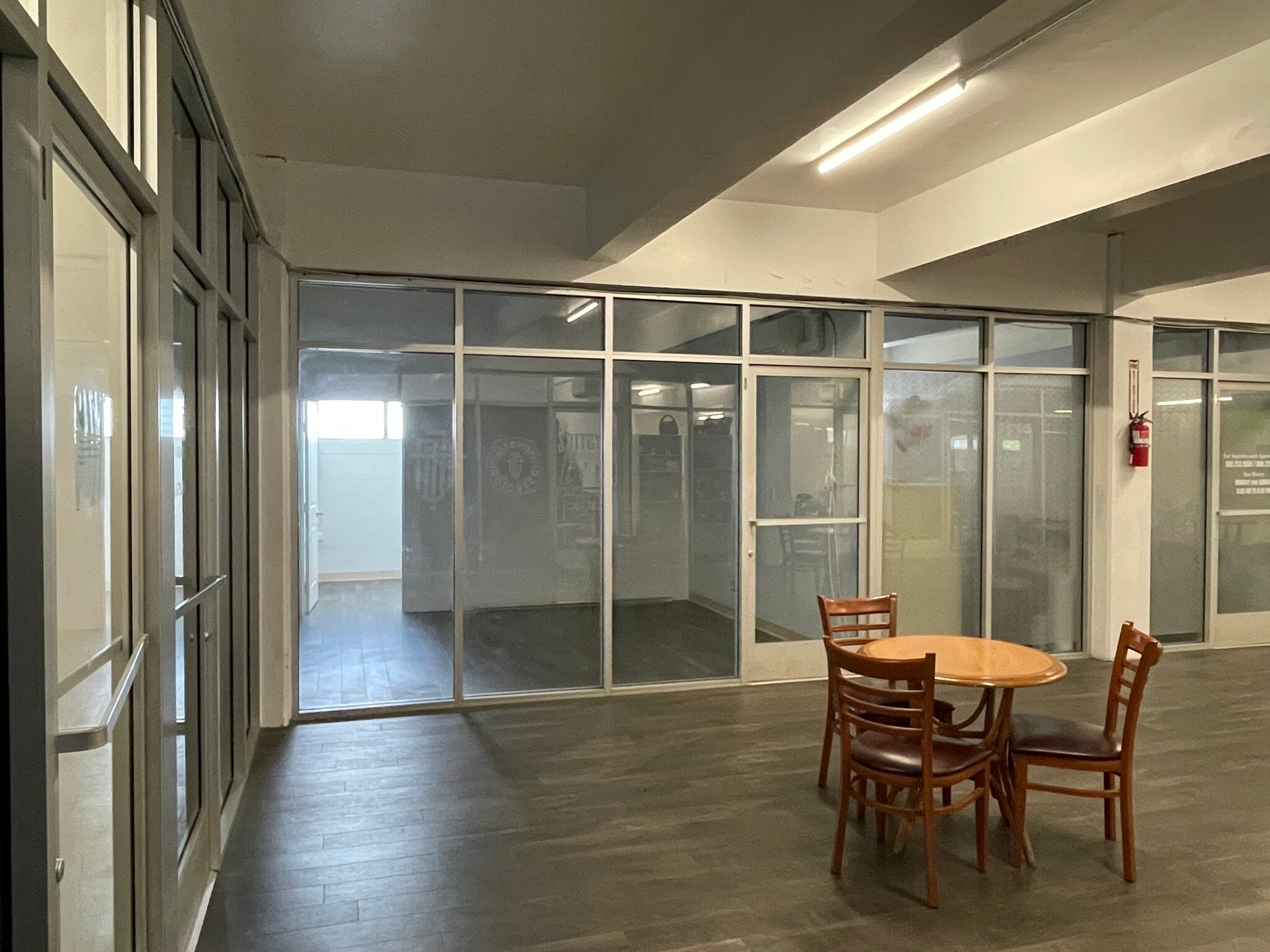 94-333 Waipahu Depot St, Waipahu, HI for lease Interior Photo- Image 1 of 4