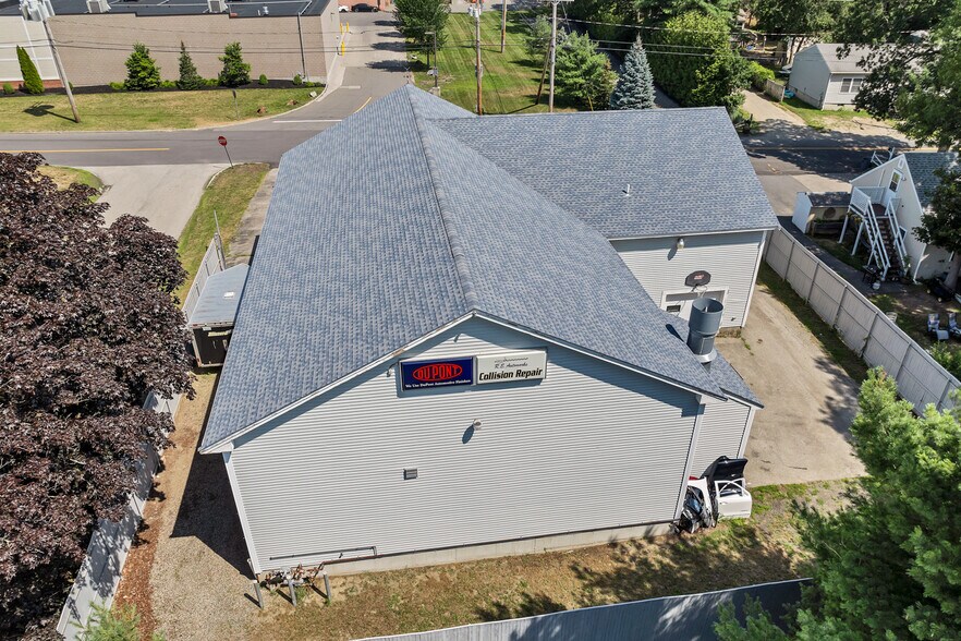 14 Boynton Ln, Seabrook, NH à vendre - Photo du bâtiment - Image 2 de 11