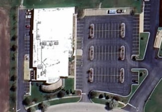 Plus de détails pour 101 Franks Rd, Marengo, IL - Commerce de détail à louer